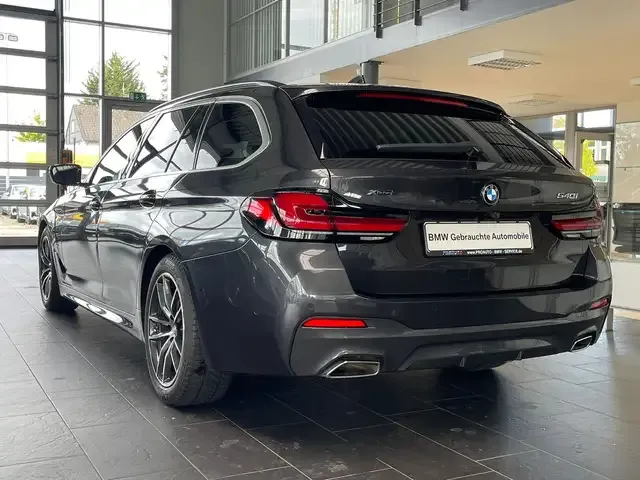 BMW 540