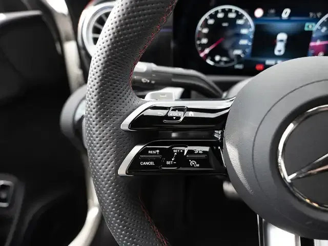 Mercedes-Benz CLA 220