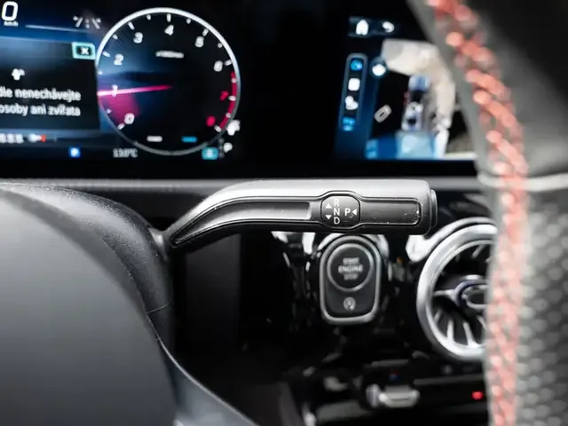 Mercedes-Benz CLA 220