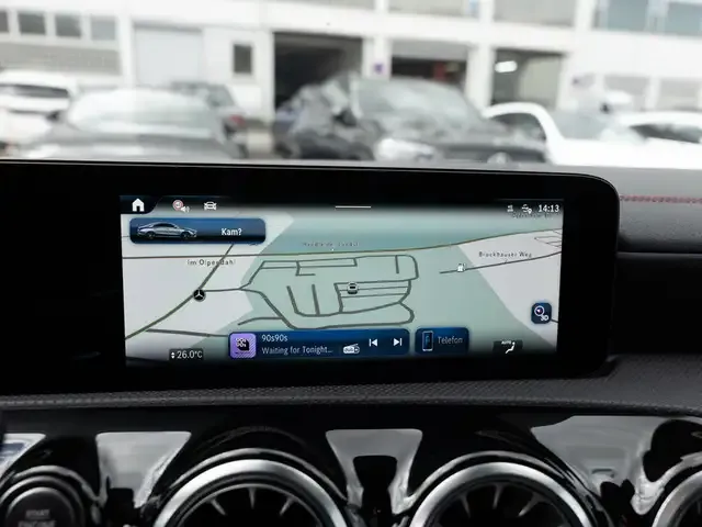 Mercedes-Benz CLA 220