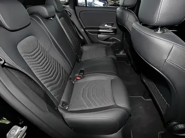 Mercedes-Benz GLA 180