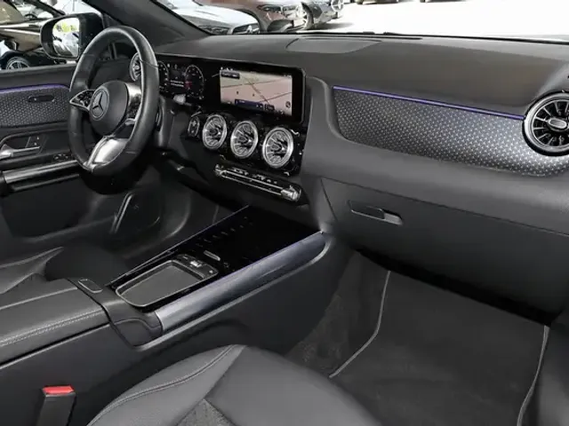 Mercedes-Benz GLA 180