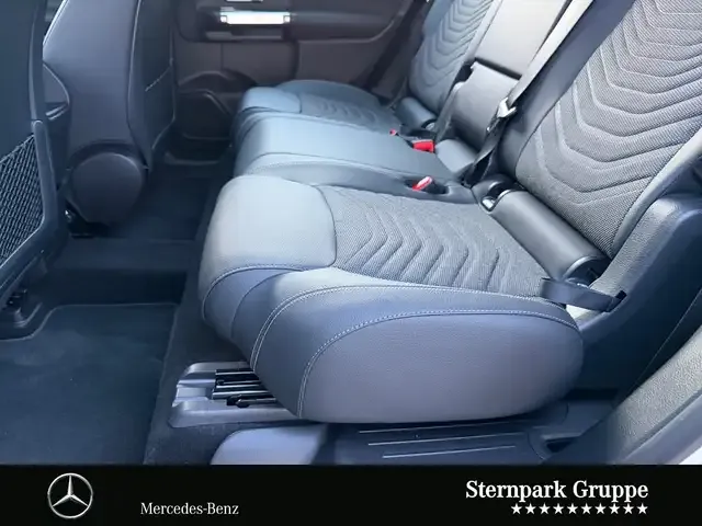 Mercedes-Benz EQB 300