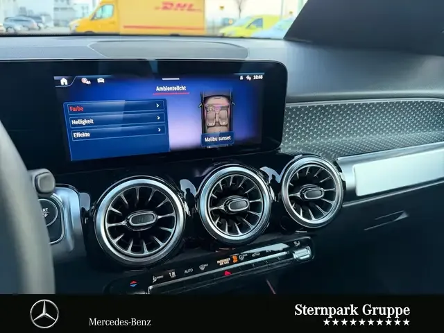 Mercedes-Benz EQB 300