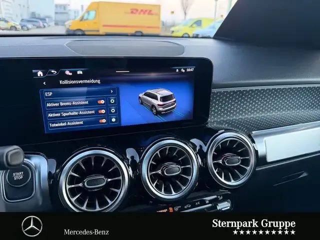 Mercedes-Benz EQB 300