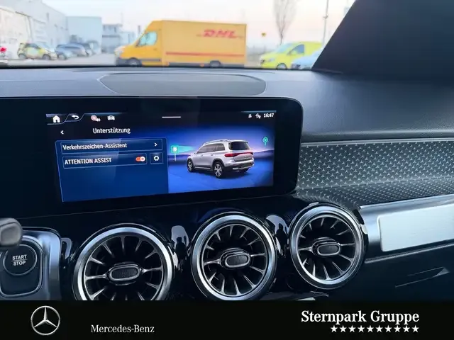 Mercedes-Benz EQB 300