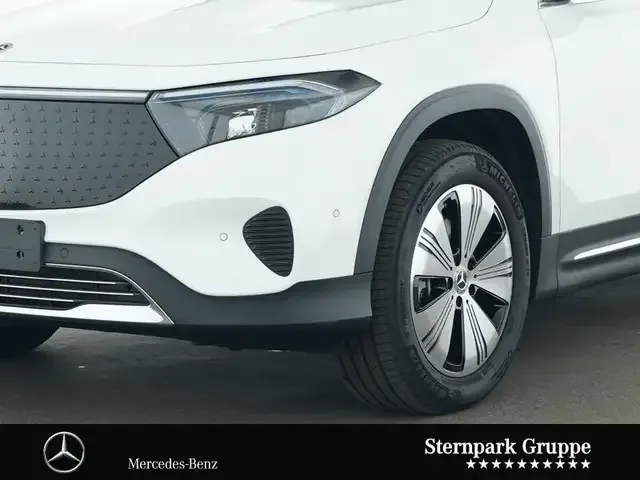 Mercedes-Benz EQB 300