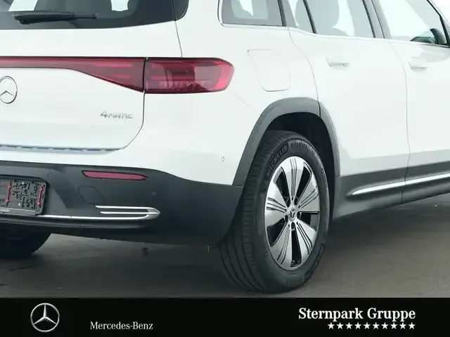 Mercedes-Benz EQB 300