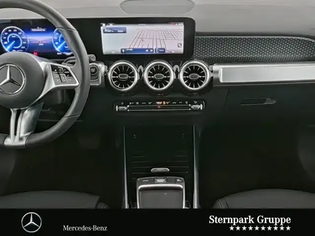 Mercedes-Benz EQB 300