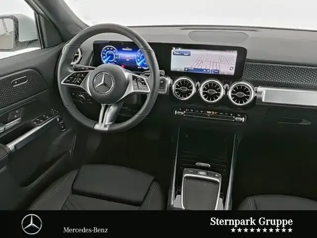 Mercedes-Benz EQB 300