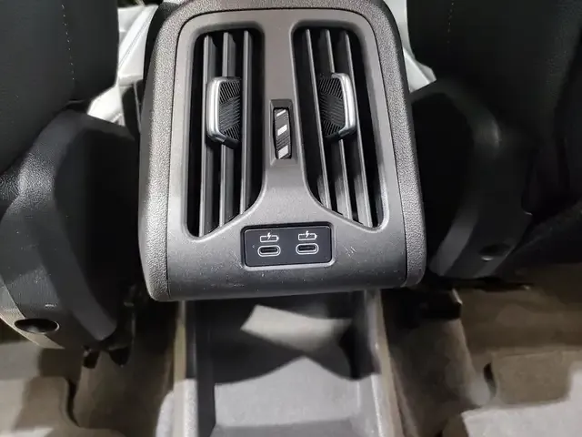 BMW 223
