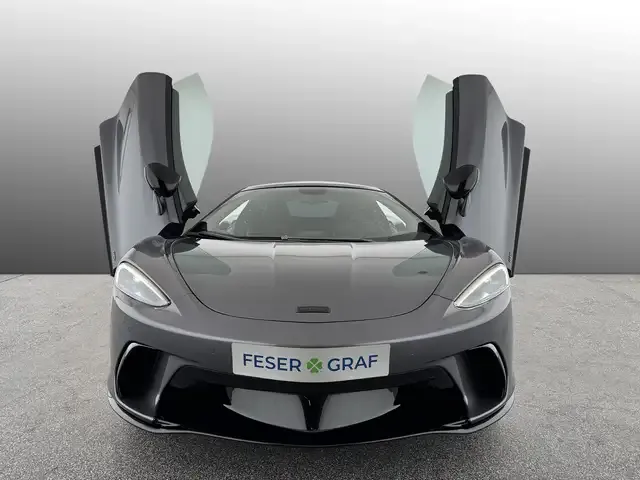 McLaren GT