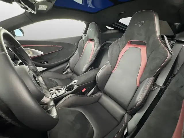 McLaren GT