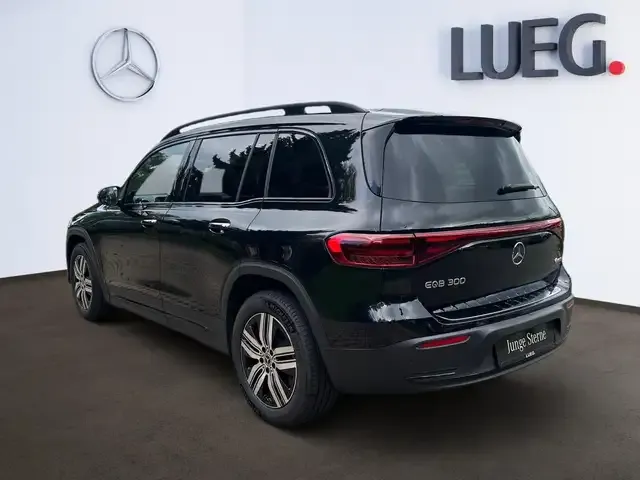 Mercedes-Benz EQB 300