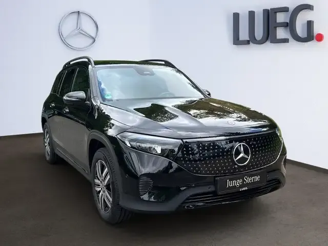 Mercedes-Benz EQB 300