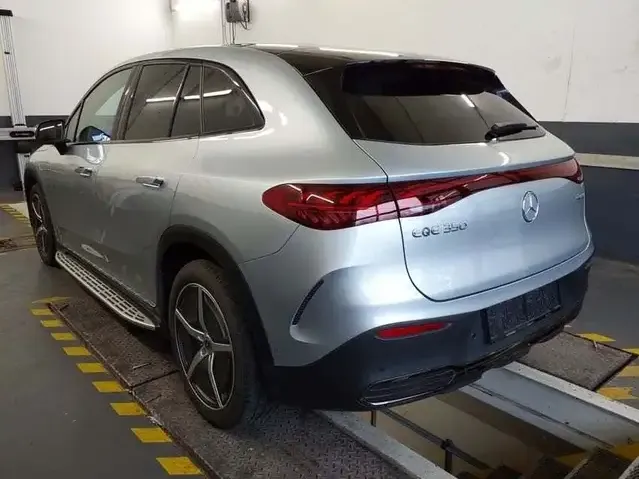 Mercedes-Benz EQE SUV