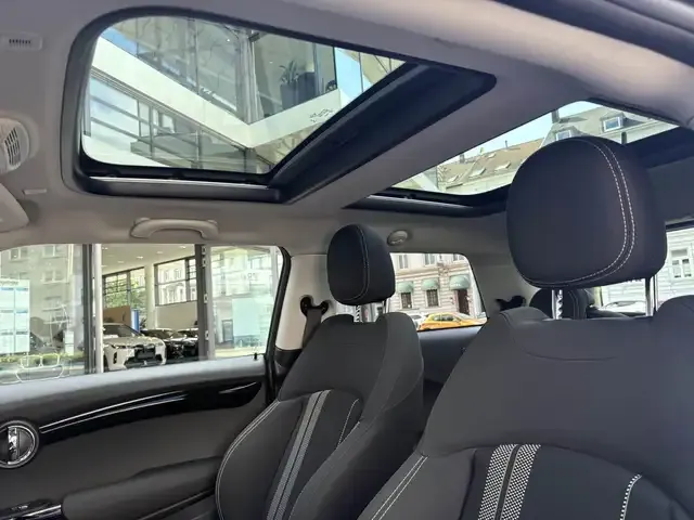 MINI Cooper SE