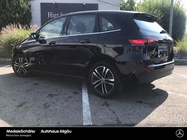 Mercedes-Benz B 250