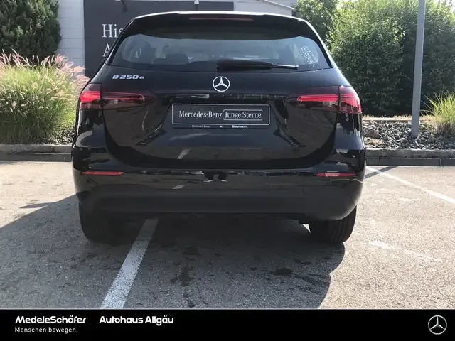 Mercedes-Benz B 250
