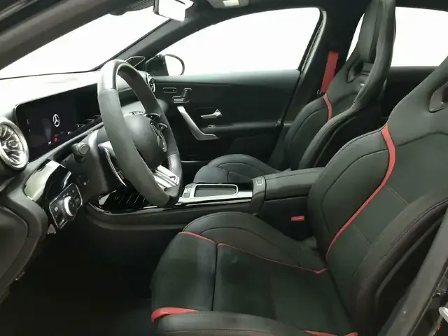 Mercedes-Benz A 35 AMG