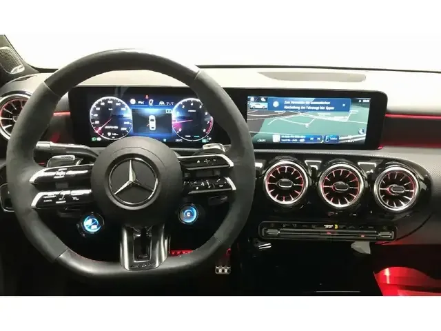 Mercedes-Benz A 35 AMG