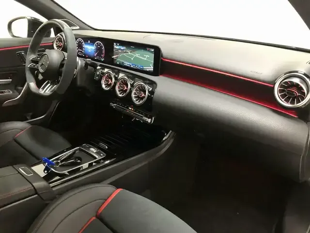 Mercedes-Benz A 35 AMG