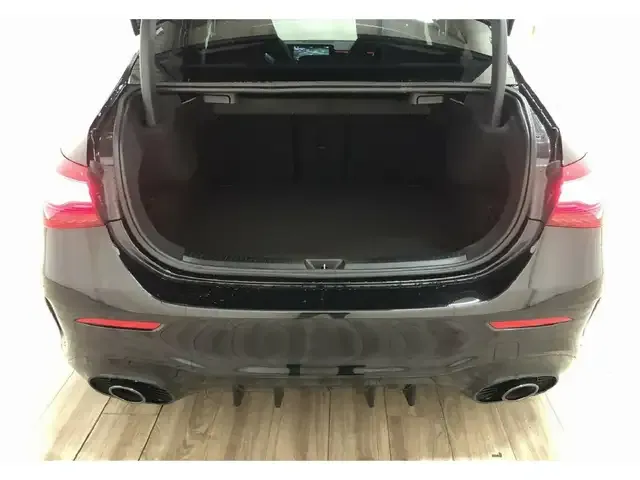 Mercedes-Benz A 35 AMG