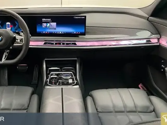 BMW 740