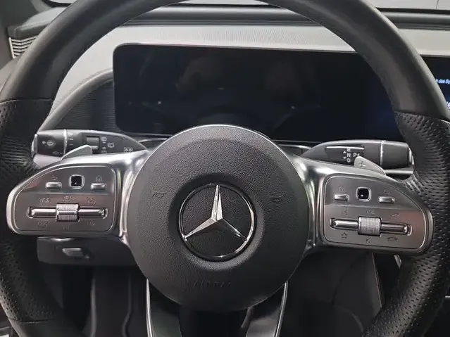 Mercedes-Benz EQC 400