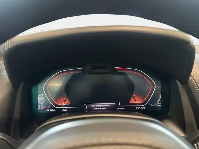 BMW 840