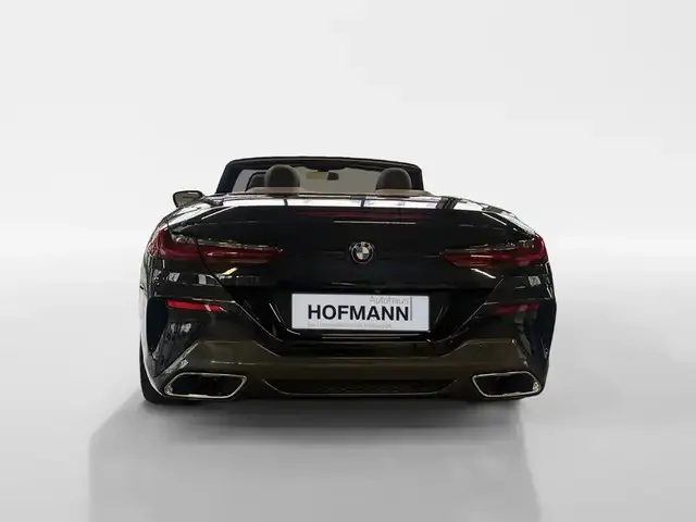 BMW 840