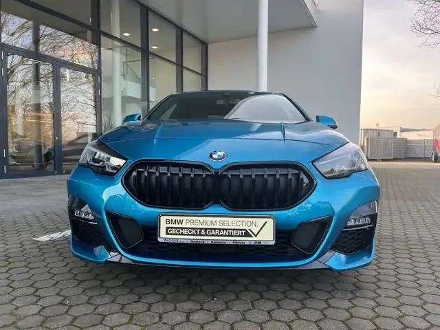 BMW 220