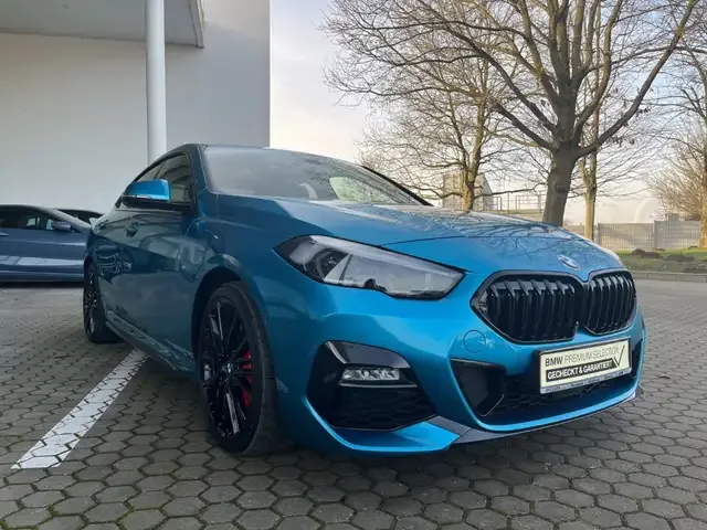 BMW 220