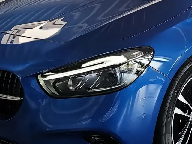 Mercedes-Benz B 180