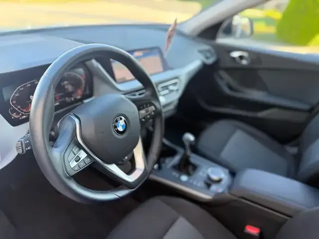 BMW 118