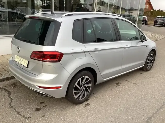 Volkswagen Golf Sportsvan