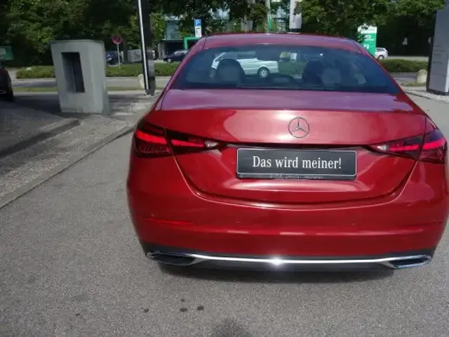 Mercedes-Benz C 200