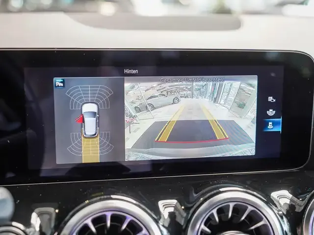 Mercedes-Benz EQA 250