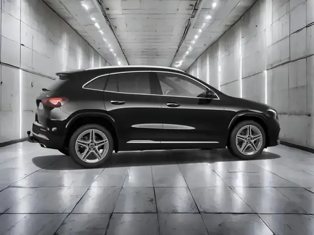 Mercedes-Benz GLA 220