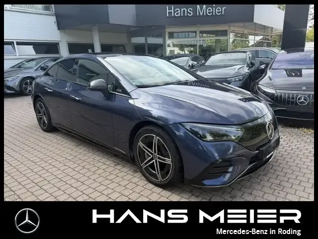 Mercedes-Benz EQE 300
