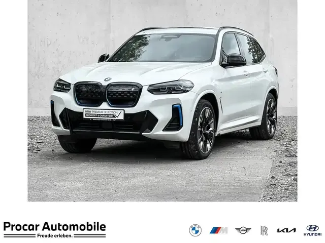 BMW iX3