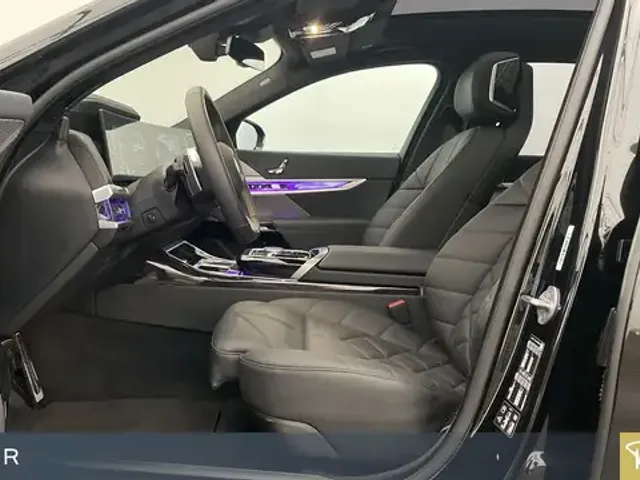 BMW 740