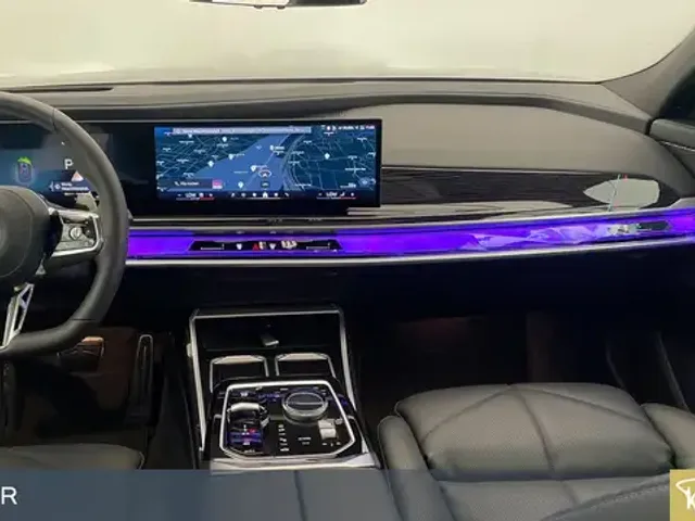 BMW 740