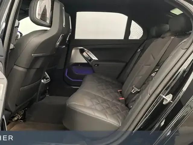 BMW 740