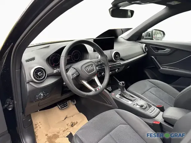 Audi SQ2