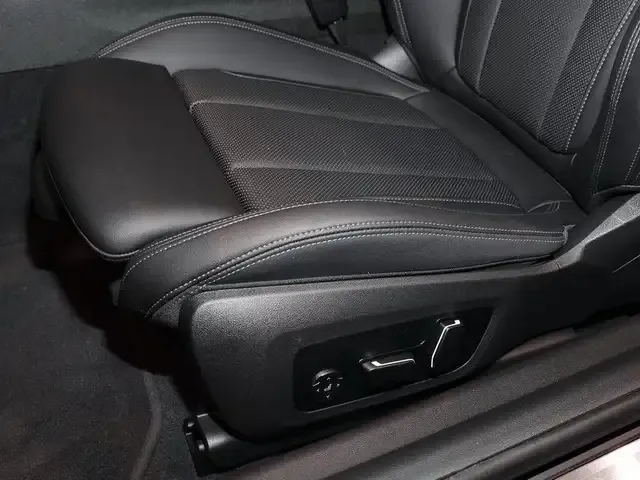 BMW 240