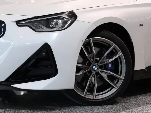 BMW 240