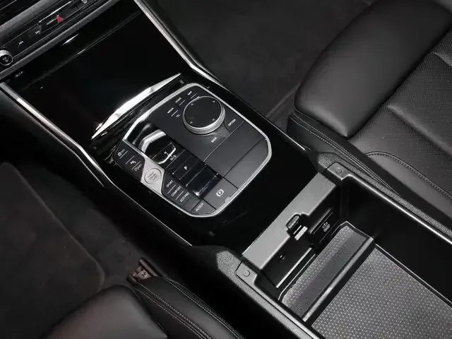 BMW 240