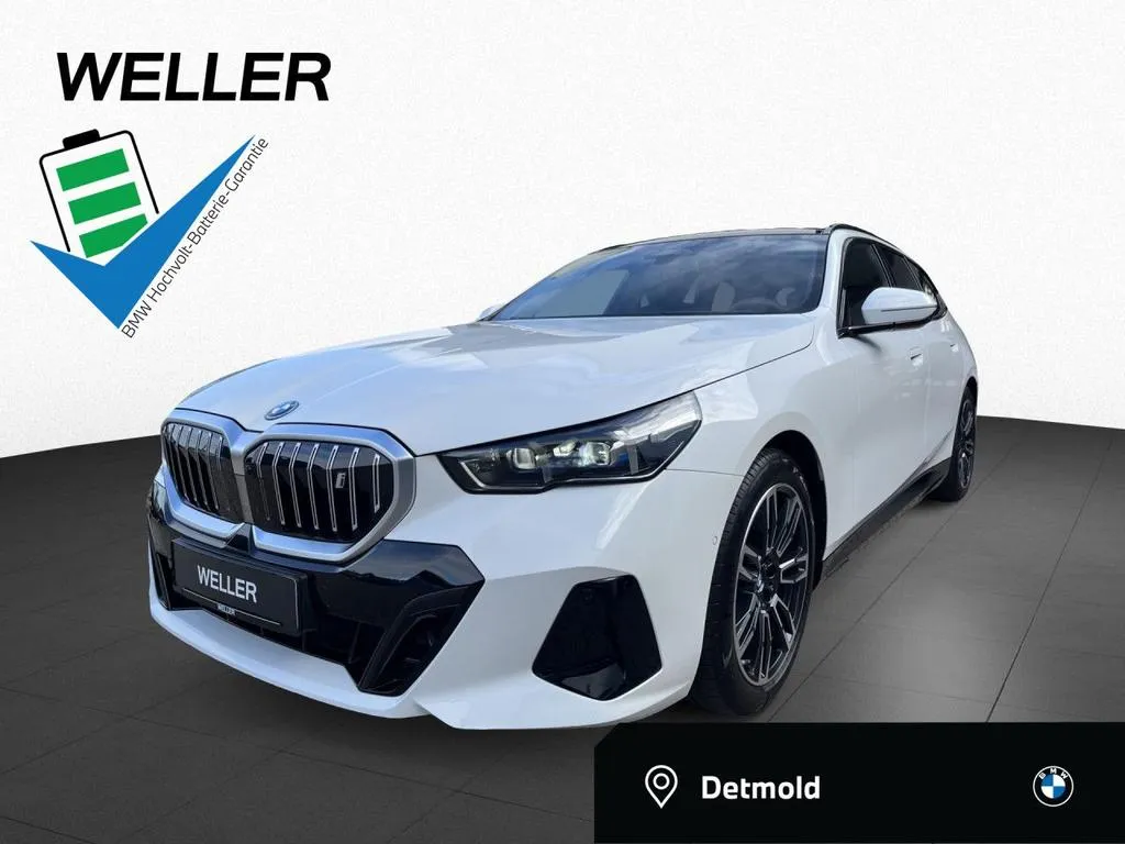 BMW i5