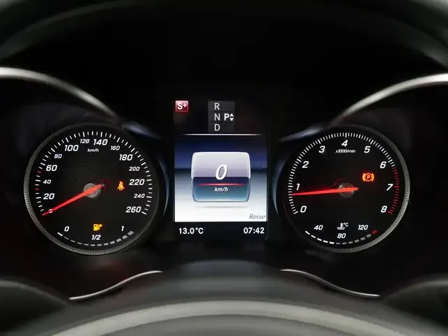 Mercedes-Benz C 180